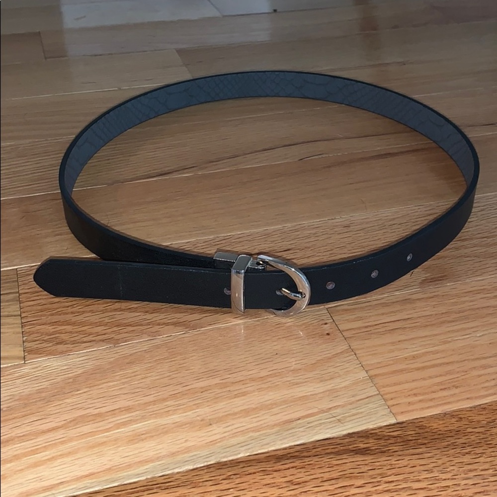 Express Reversible Belt - Picture 1 of 3